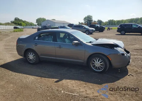 2010 Mercury Milan Premier z USA, uszkodzony, nr VIN 3MEHM0JA3AR623398